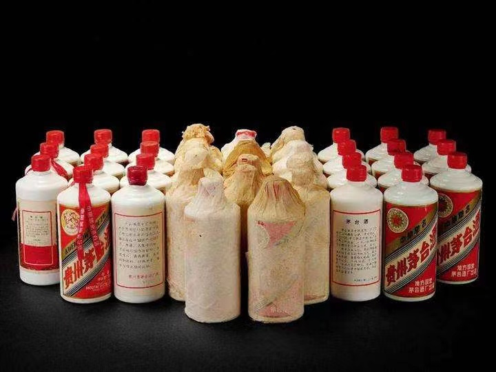 曲沃日照岚山回收酒价格哪里回收(附近上门回收茅台酒）?